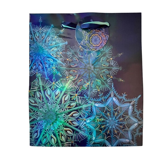 Christmas Gift Bags New LOT 11 Various Sizes  and Designs NWT in Cellophane wrap - Picture 2 of 3